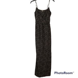 Woman’s Guess Black & White Maxi Dress - Size M
